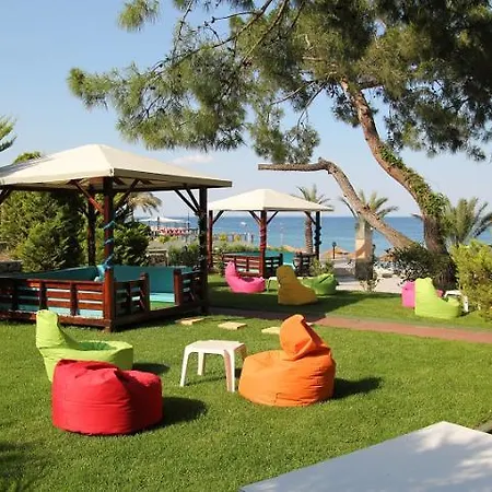 Otel Ege Montana 2*